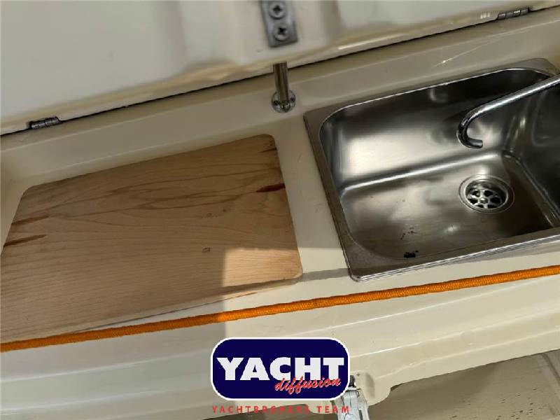 Invictus FX270 Foto 14