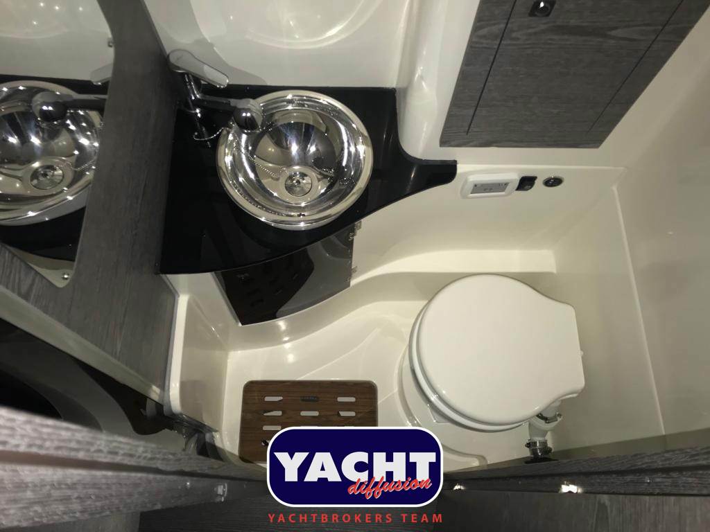 BWA 34 PREMIUM Used 2025 - Photo 9