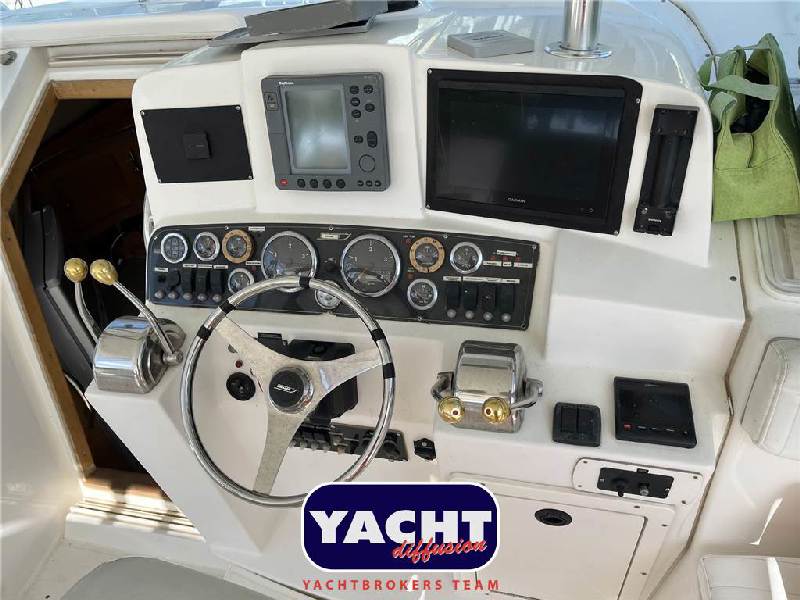 Boston Whaler 34 Defiance Foto 5