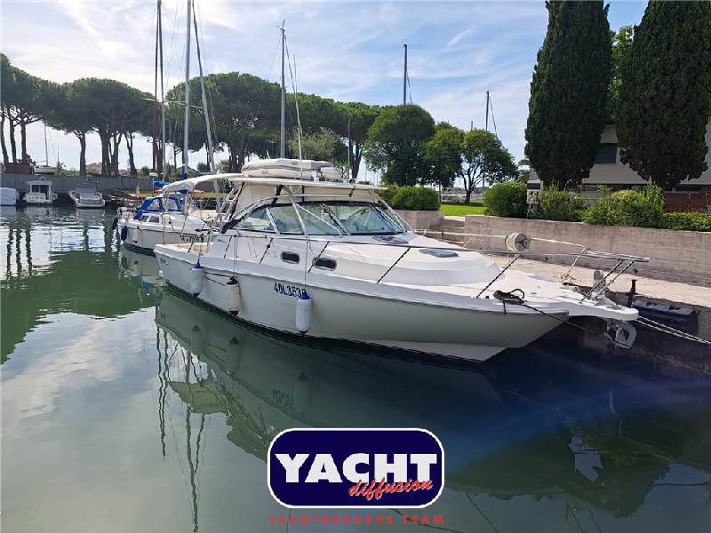 Boston Whaler 34 Defiance