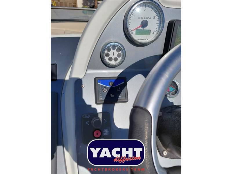 Beneteau ANTARES 12 FLY SPORT Foto 17