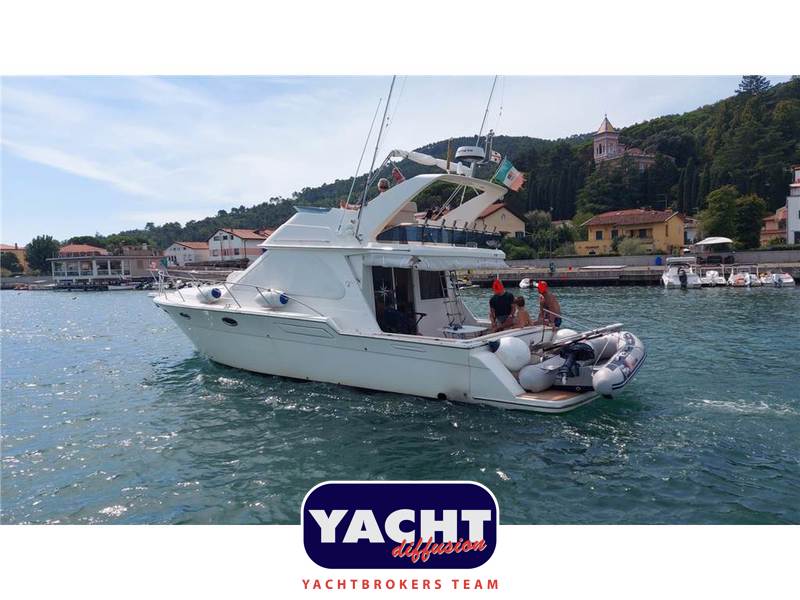 Tiara Yachts 360 Fly Foto 9