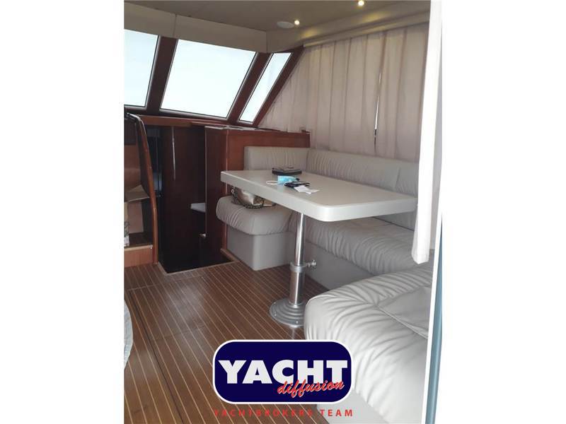 Tiara Yachts 360 Fly Foto 17