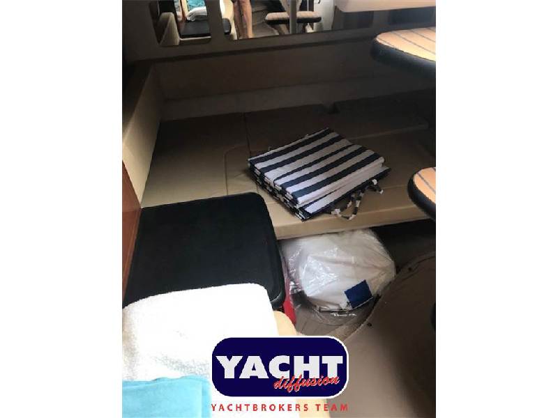 Sea Ray 335 DA Foto 7