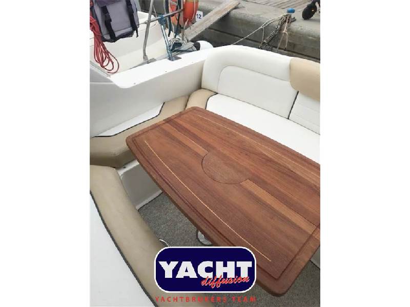 Sea Ray 335 DA Foto 4