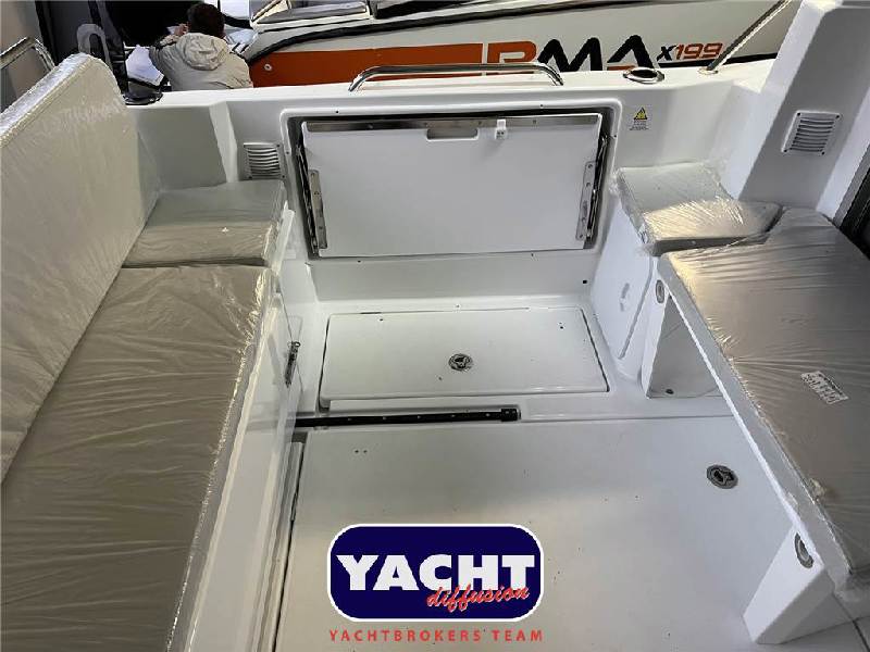 Beneteau ANTARES 8 CRUISING Foto 3