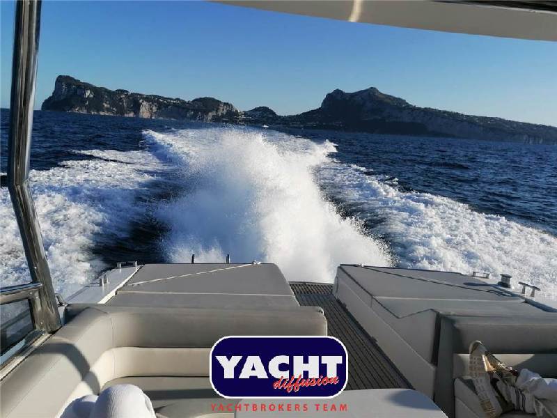 Cantieri di Baia B 50 FORCE ONE Foto 11