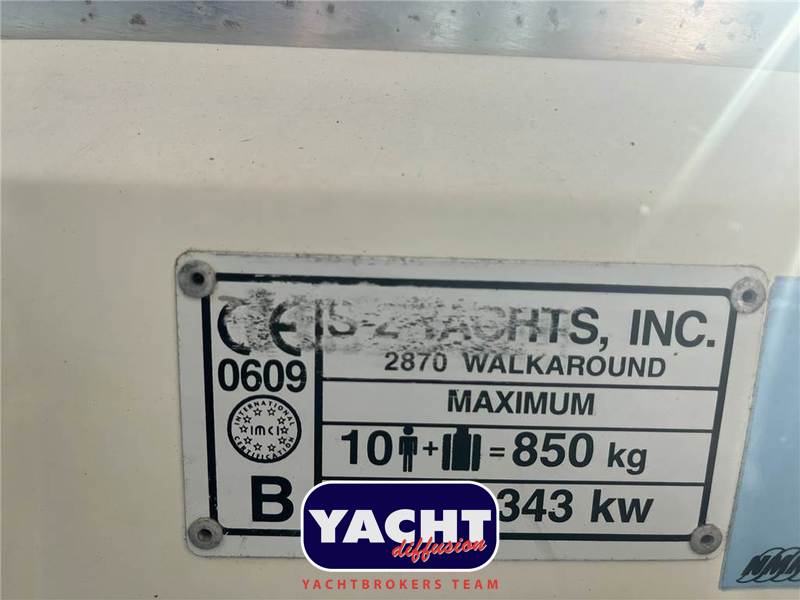 Pursuit 2870 Walkaround Foto 10