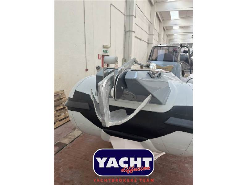 Ranieri Cantiere Cayman 26 Sport Touring Foto 11