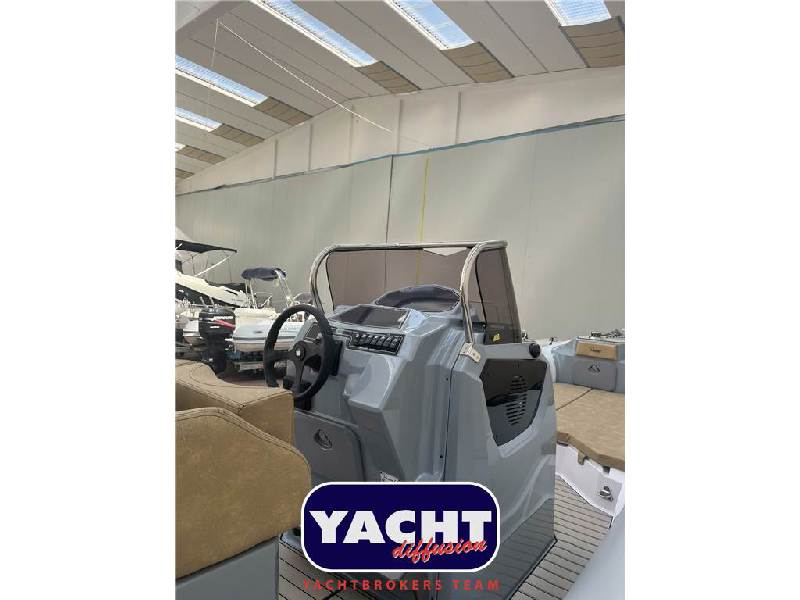Ranieri Cantiere Cayman 26 Sport Touring Foto 4