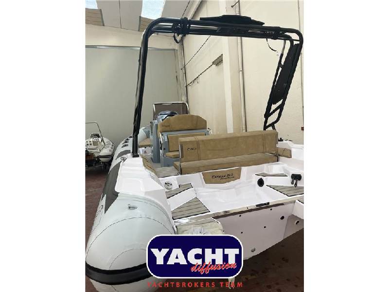 Ranieri Cantiere Cayman 26 Sport Touring Foto 2