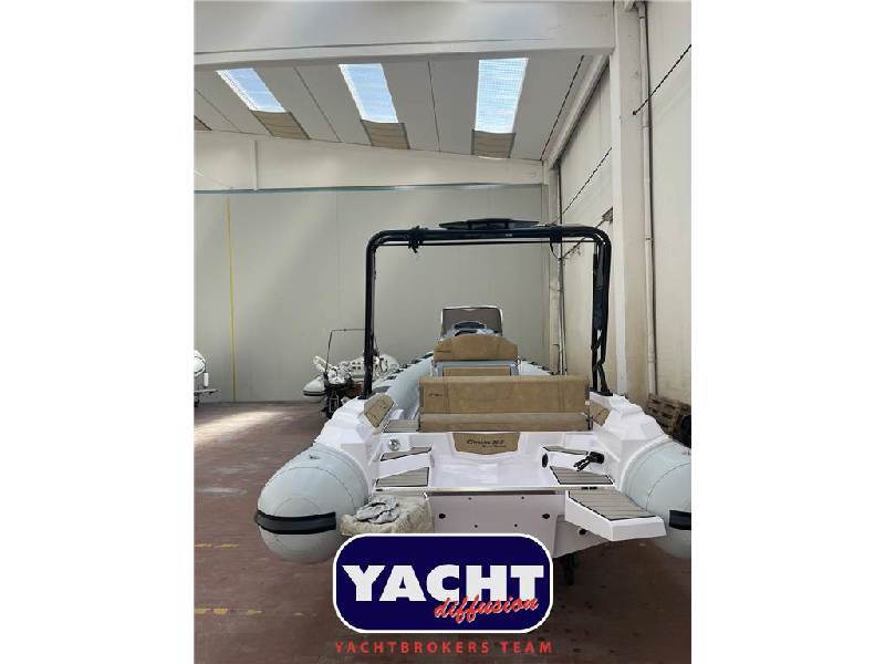 Ranieri Cantiere Cayman 26 Sport Touring Foto 10