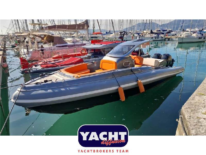 Albatro International 32 Open FB Foto 2