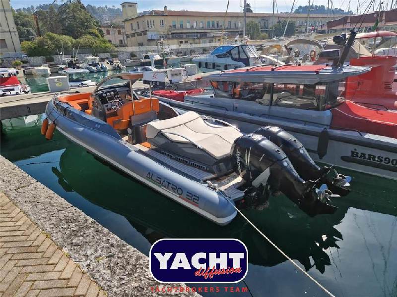 Albatro International 32 Open FB