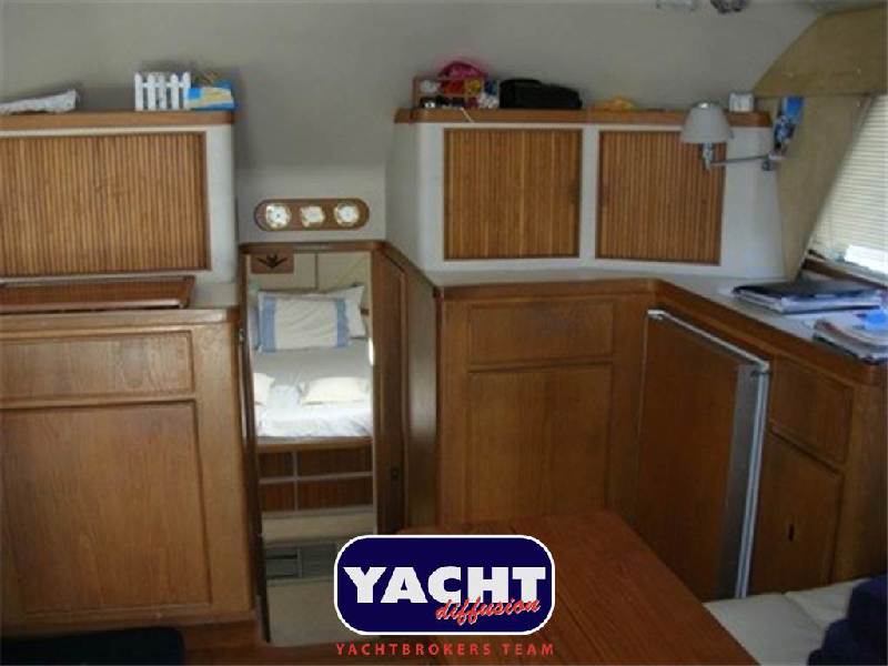 Bertram Yacht 37' Convertible Foto 12