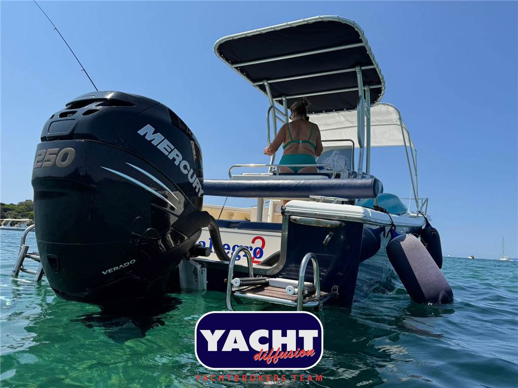 White Shark 215 Usata 2001 - Foto 6