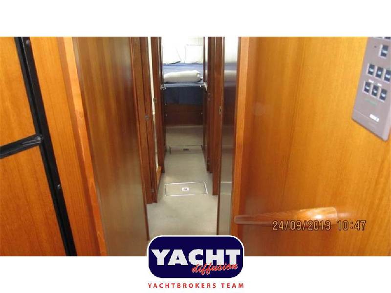 Riviera Marine 48 Convertible Foto 15