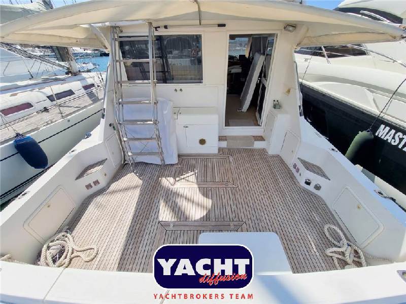 Riviera Marine 43 Flybridge Foto 5