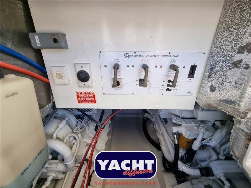 Riviera Marine 43 Flybridge Foto 18