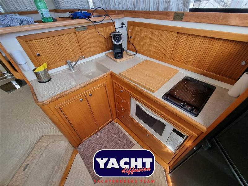 Riviera Marine 43 Flybridge Foto 13