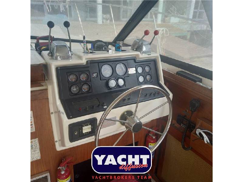 Trojan Yacht TROJAN 36 FLY Foto 7