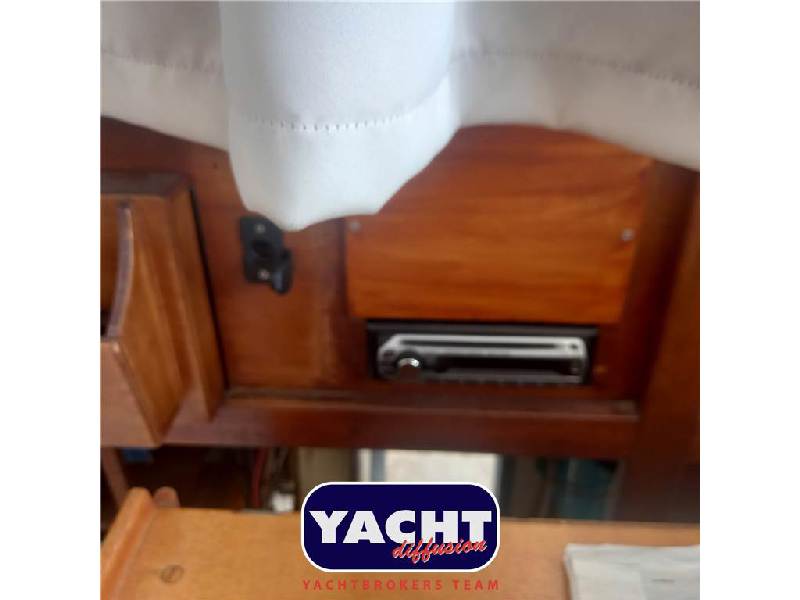 Trojan Yacht TROJAN 36 FLY Foto 8