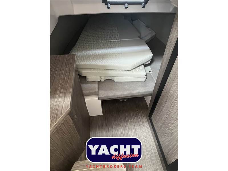 Ranieri International Cayman 33 Excutive Foto 12