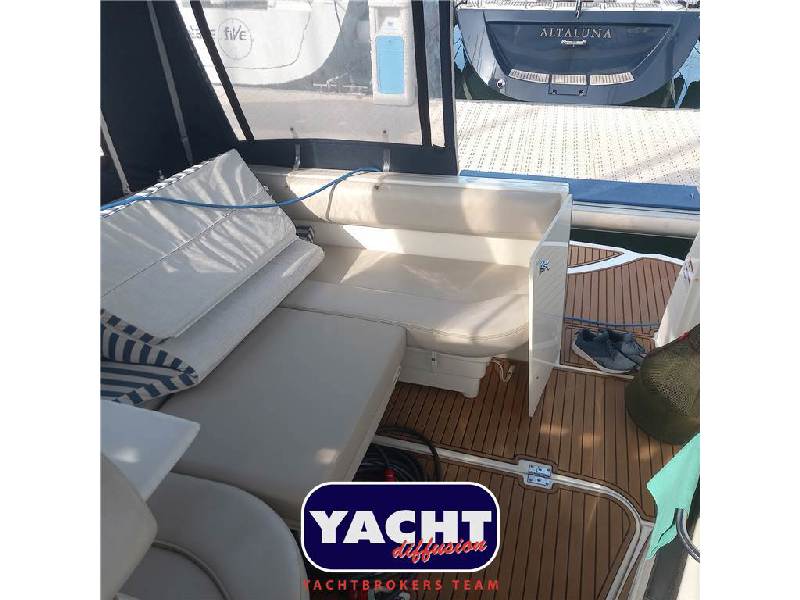 Larson Boats LARSON 310 CABRIO Foto 6