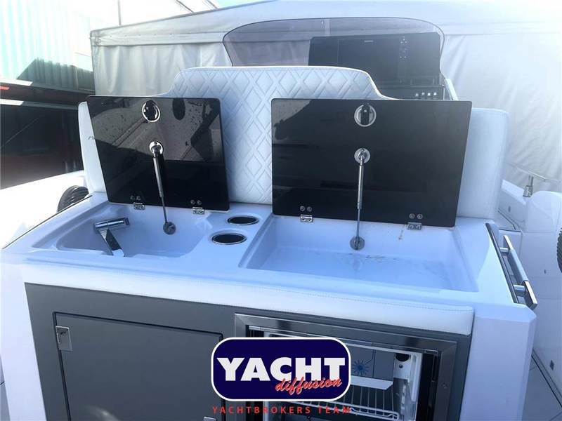 Ranieri International Next 285 LX Foto 4