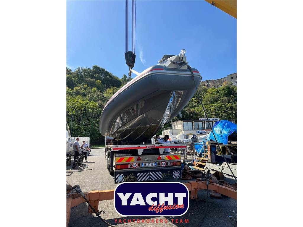 Motonautica Vesuviana Mito 31 Used 2021 - Photo 12