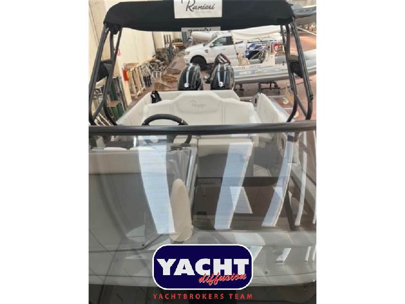 Ranieri Cantiere Cayman 27 Sport Touring Foto 10