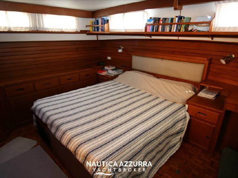 Grand Banks 42 Motoryacht Foto 10