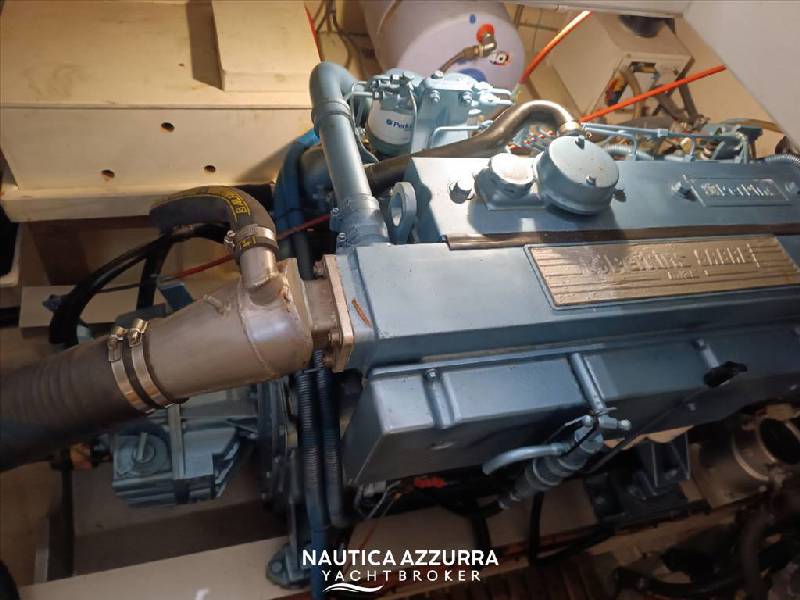 Grand Banks 42 Motoryacht Foto 18