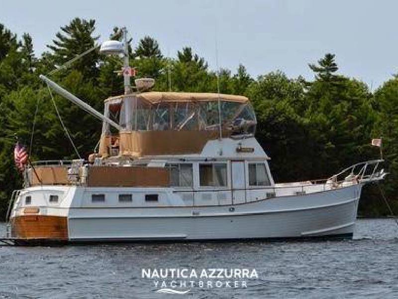 Grand Banks 42 Motoryacht Foto 2