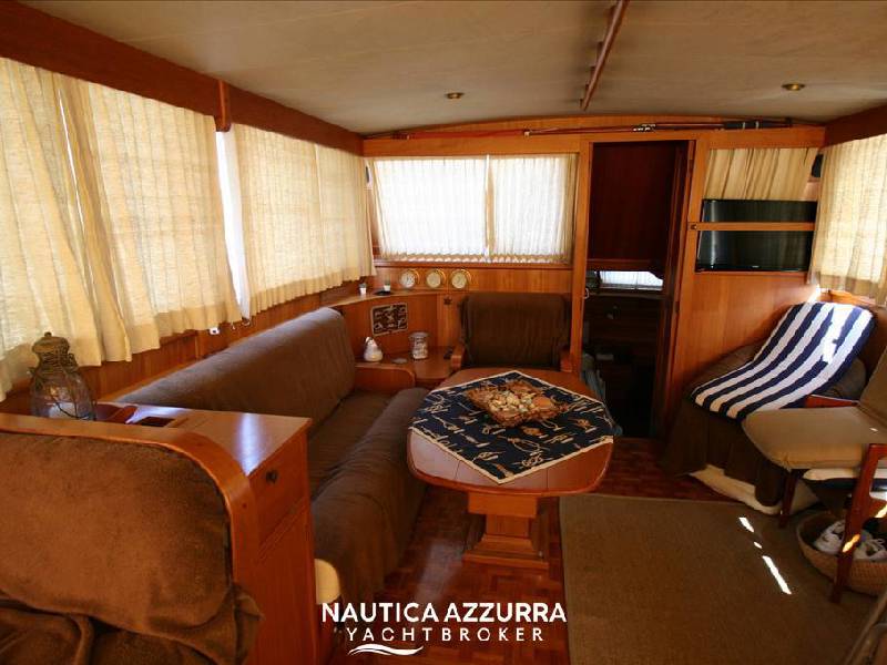 Grand Banks 42 Motoryacht Foto 8