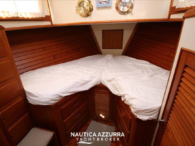 Grand Banks 42 Motoryacht Foto 16
