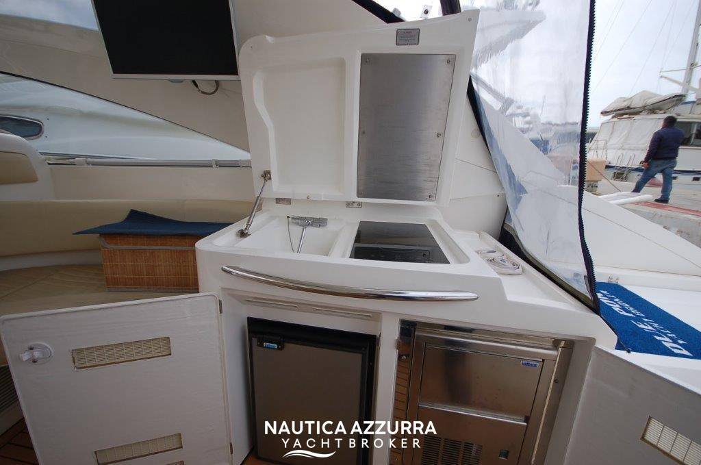 FAIRLINE TARGA 52 Usata 2007 - Foto 7