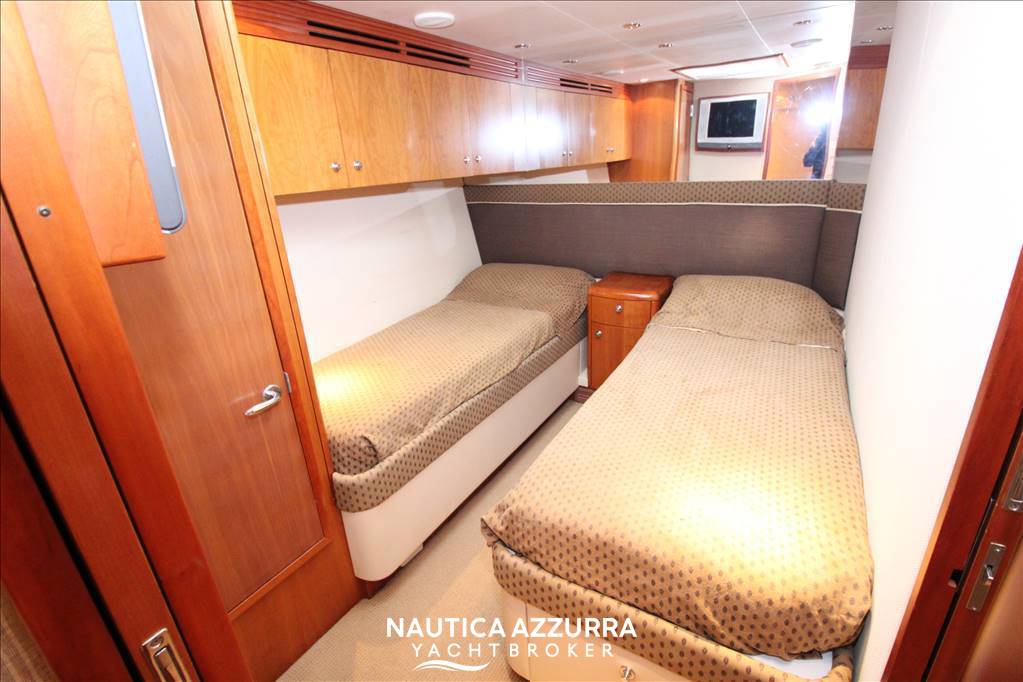 HATTERAS 68 CONVERTIBLE Usata 2005 - Foto 10