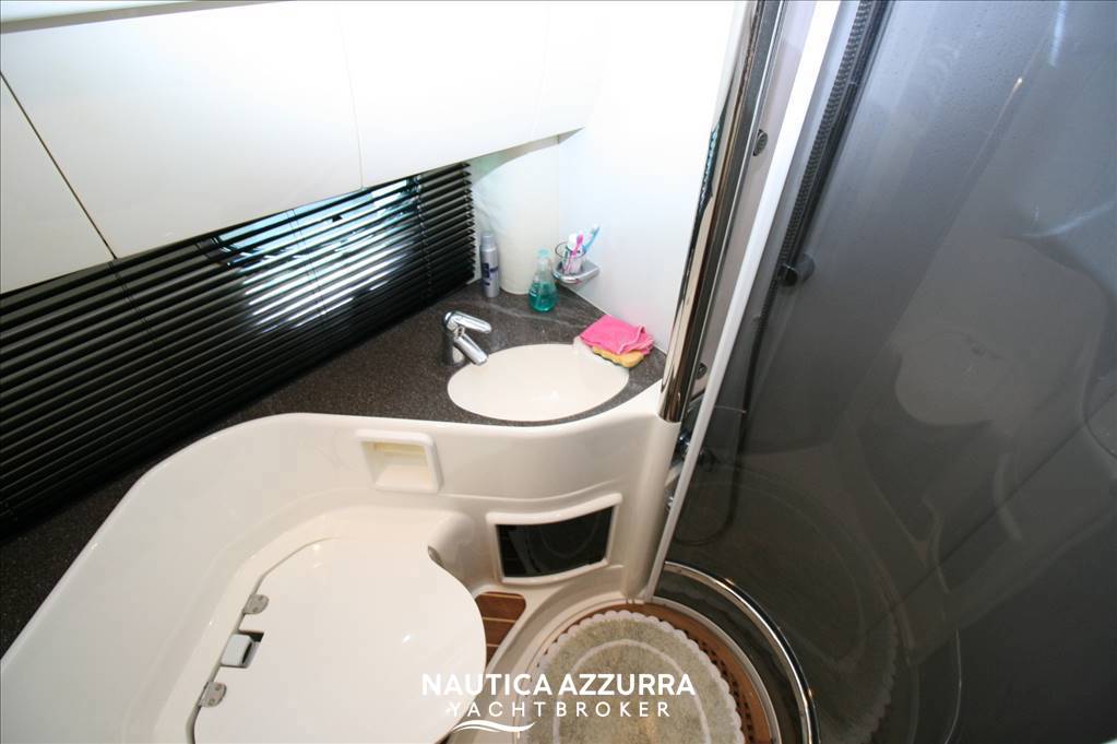 FAIRLINE TARGA 43 Used 2003 - Photo 14