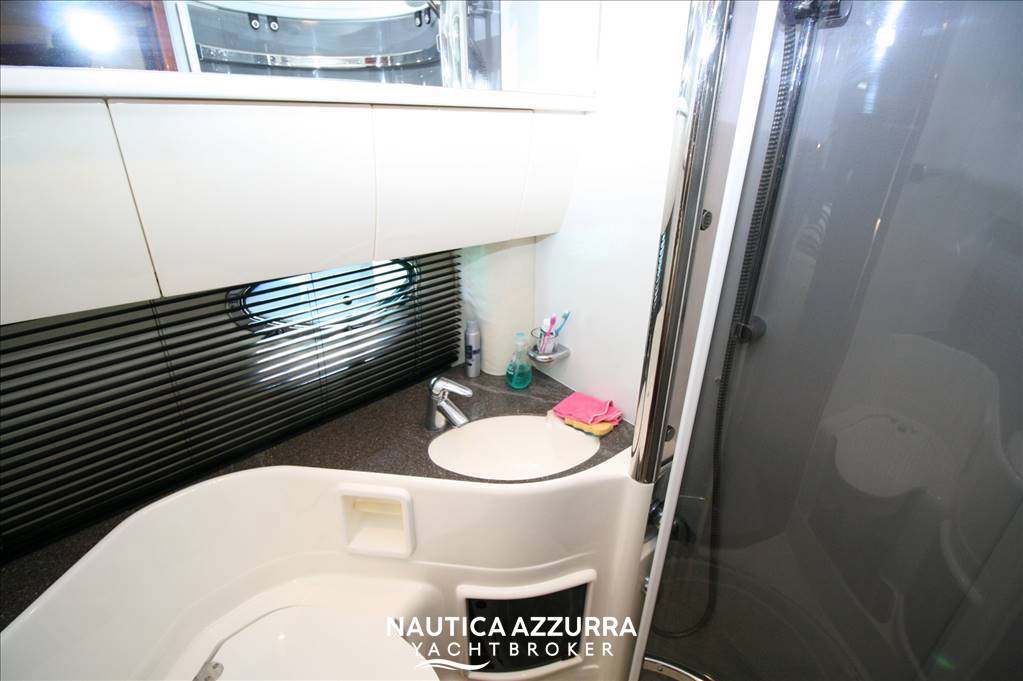 FAIRLINE TARGA 43 Used 2003 - Photo 16