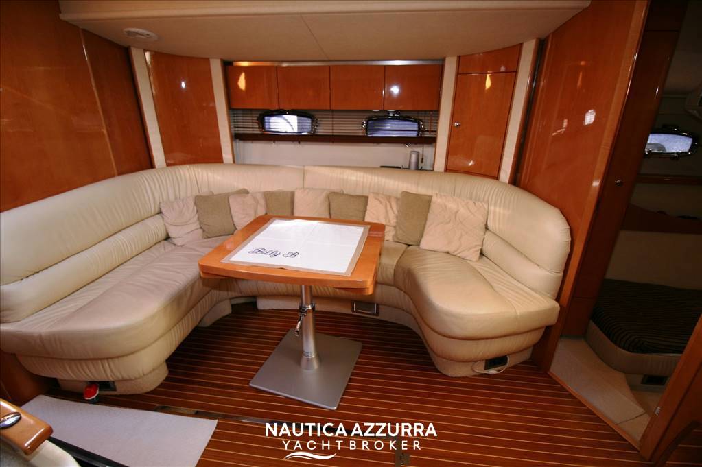 FAIRLINE TARGA 52 Used 2006 - Photo 11