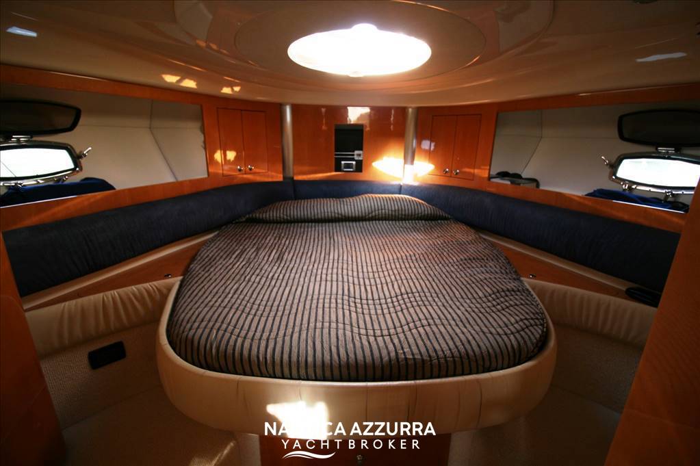 FAIRLINE TARGA 52 Used 2006 - Photo 12