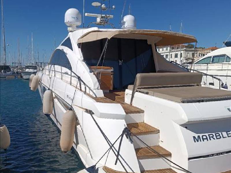 FAIRLINE TARGA 64 Foto 7