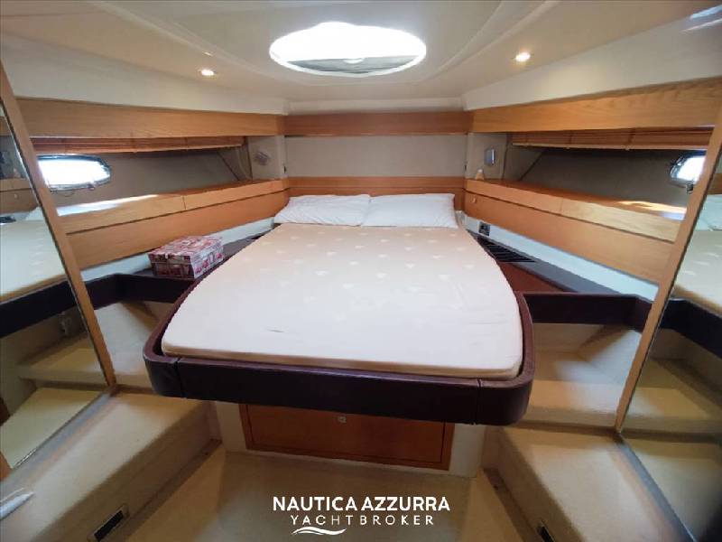 FAIRLINE TARGA 64 Foto 15