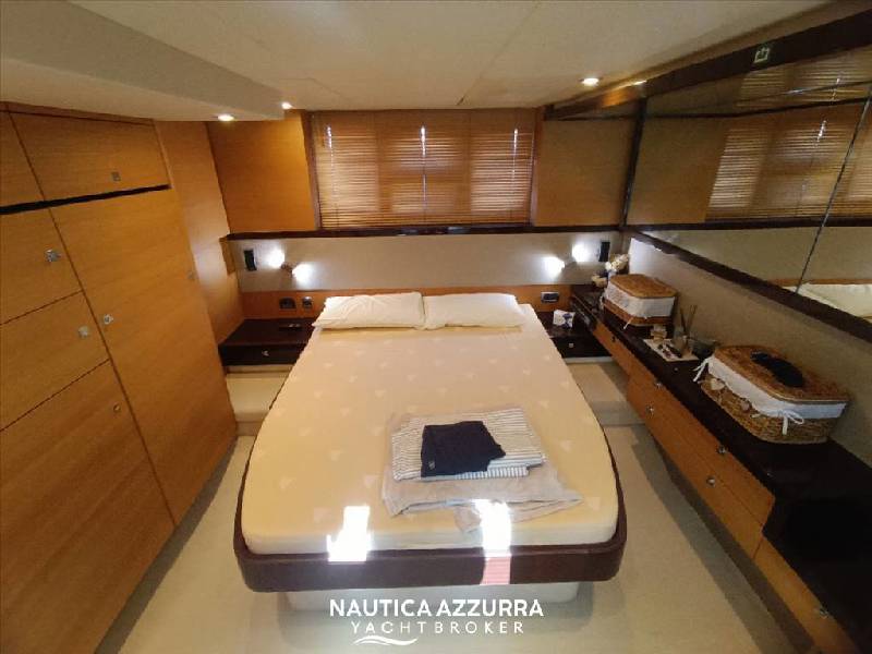 FAIRLINE TARGA 64 Foto 14