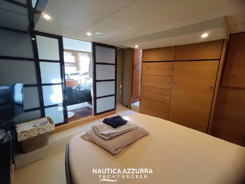 FAIRLINE TARGA 64 Foto 17