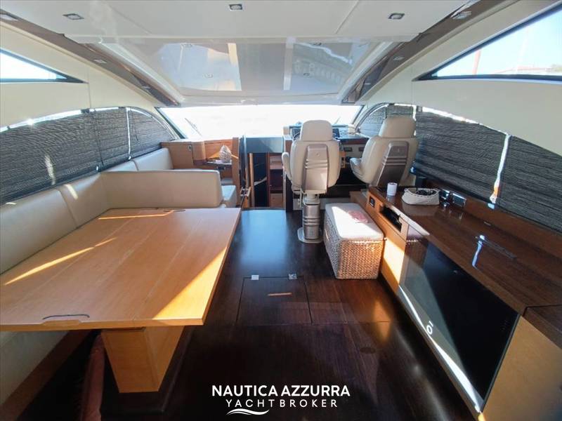 FAIRLINE TARGA 64 GT Foto 7