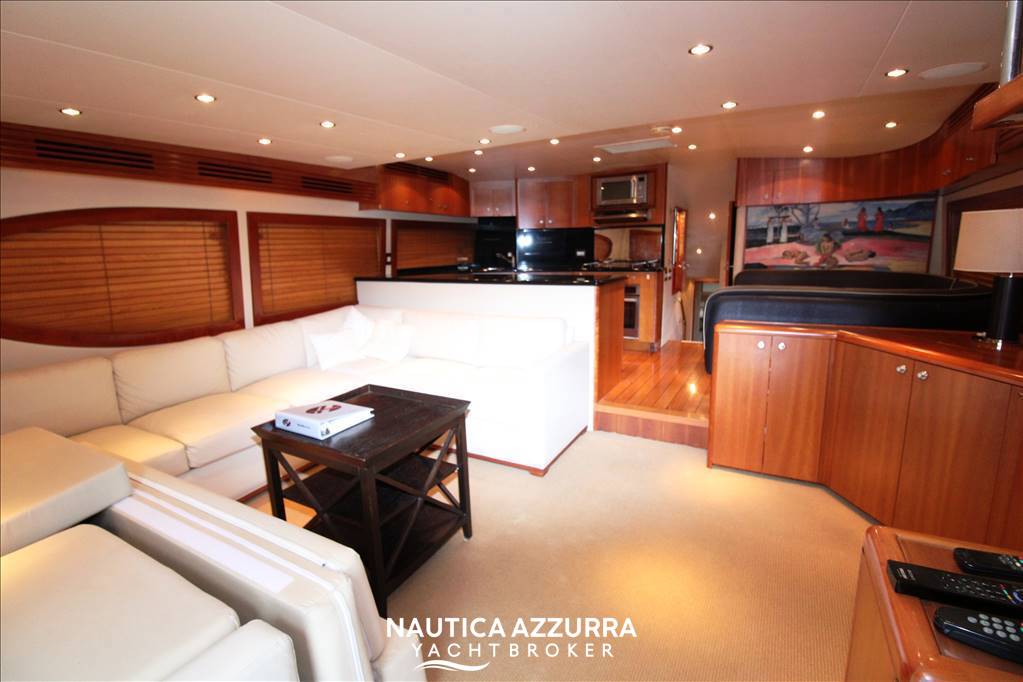 HATTERAS 68 CONVERTIBLE Usata 2005 - Foto 4