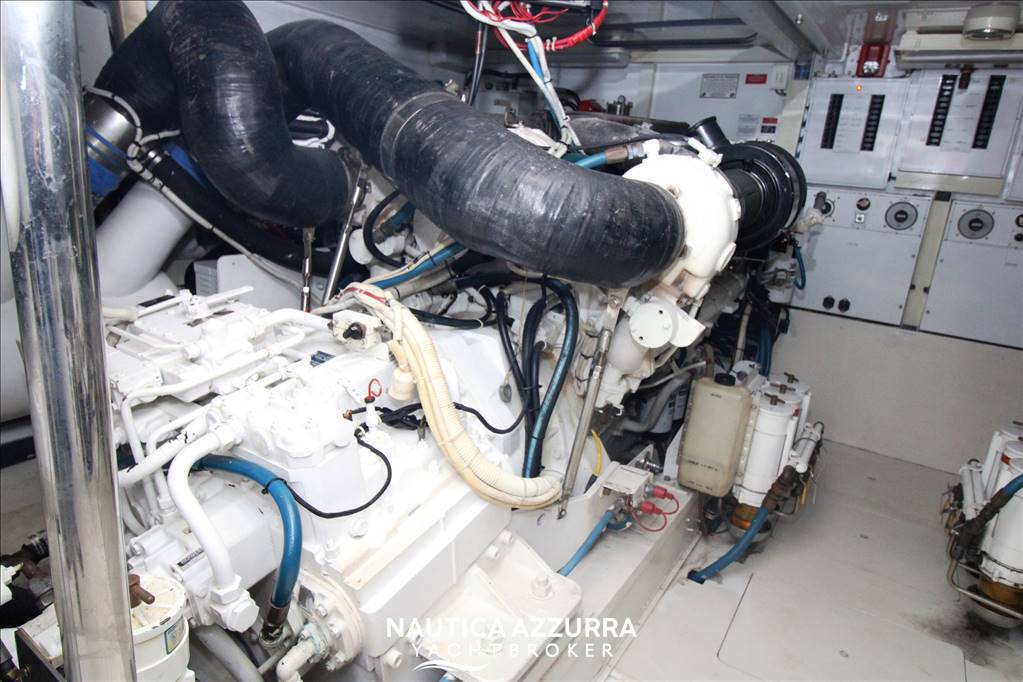 HATTERAS 68 CONVERTIBLE Usata 2005 - Foto 18