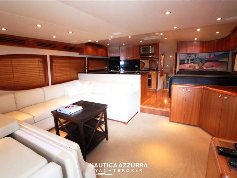 HATTERAS 68 CONVERTIBLE Foto 4